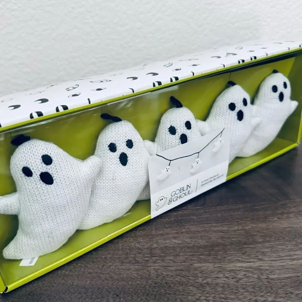 Plush Ghost Halloween Whimsigoth Garland Decor